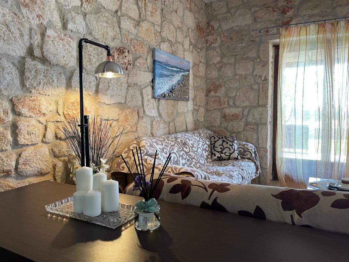 Jordan'S Stone House Villa Siviri Eksteriør billede