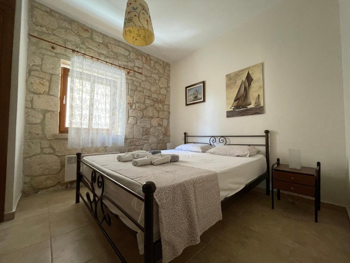 Jordan'S Stone House Villa Siviri Eksteriør billede