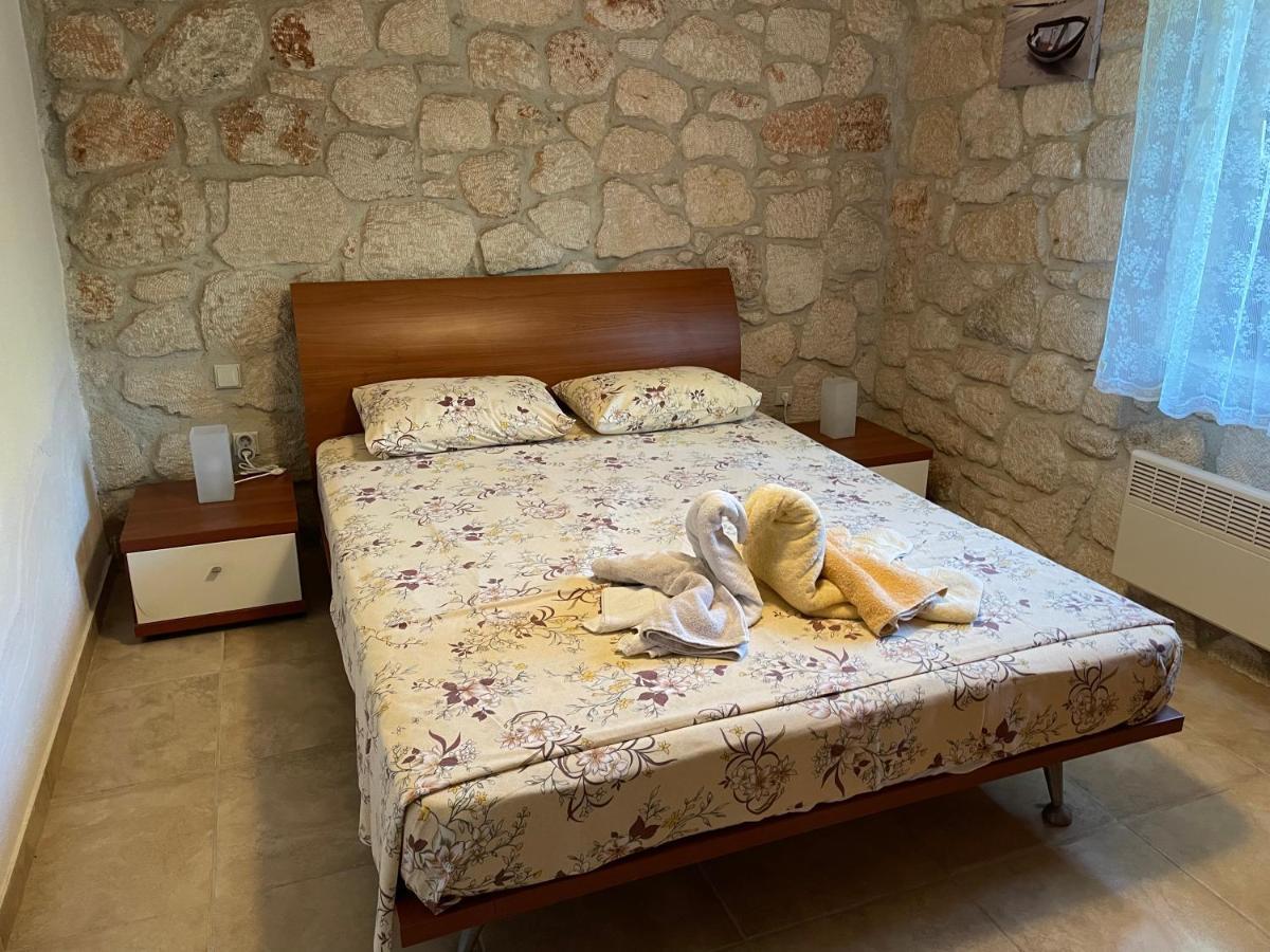 Jordan'S Stone House Villa Siviri Eksteriør billede