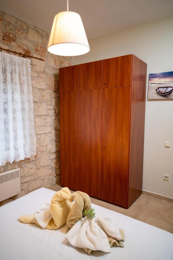Jordan'S Stone House Villa Siviri Eksteriør billede