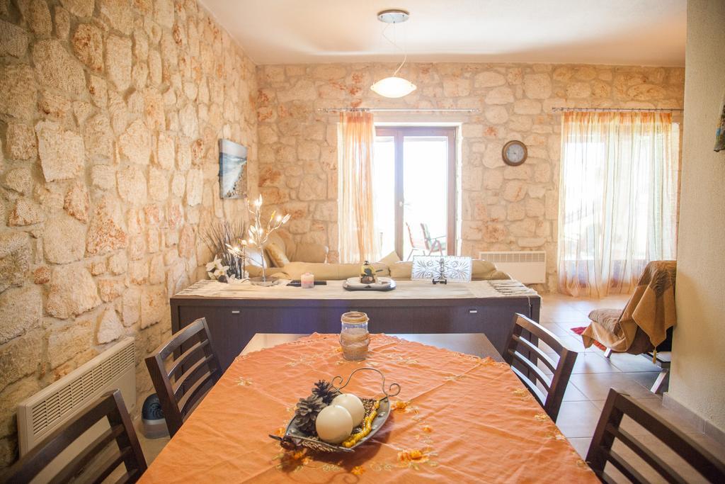 Jordan'S Stone House Villa Siviri Eksteriør billede